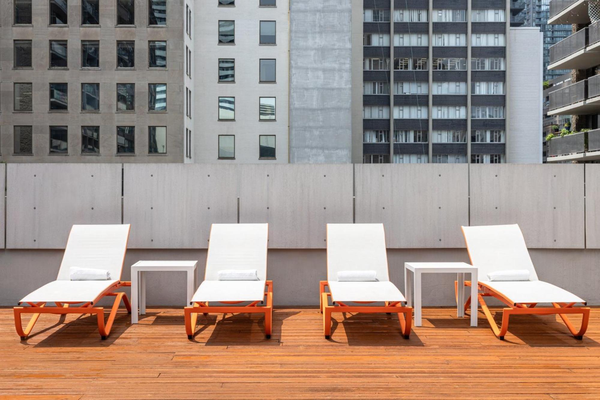 Holiday Inn Toronto Downtown Centre By Ihg Exterior foto
